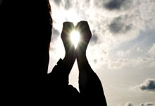 九游体育：足總杯1／4決賽南安普頓1-4曼城 德布勞內點射斯特林建功.